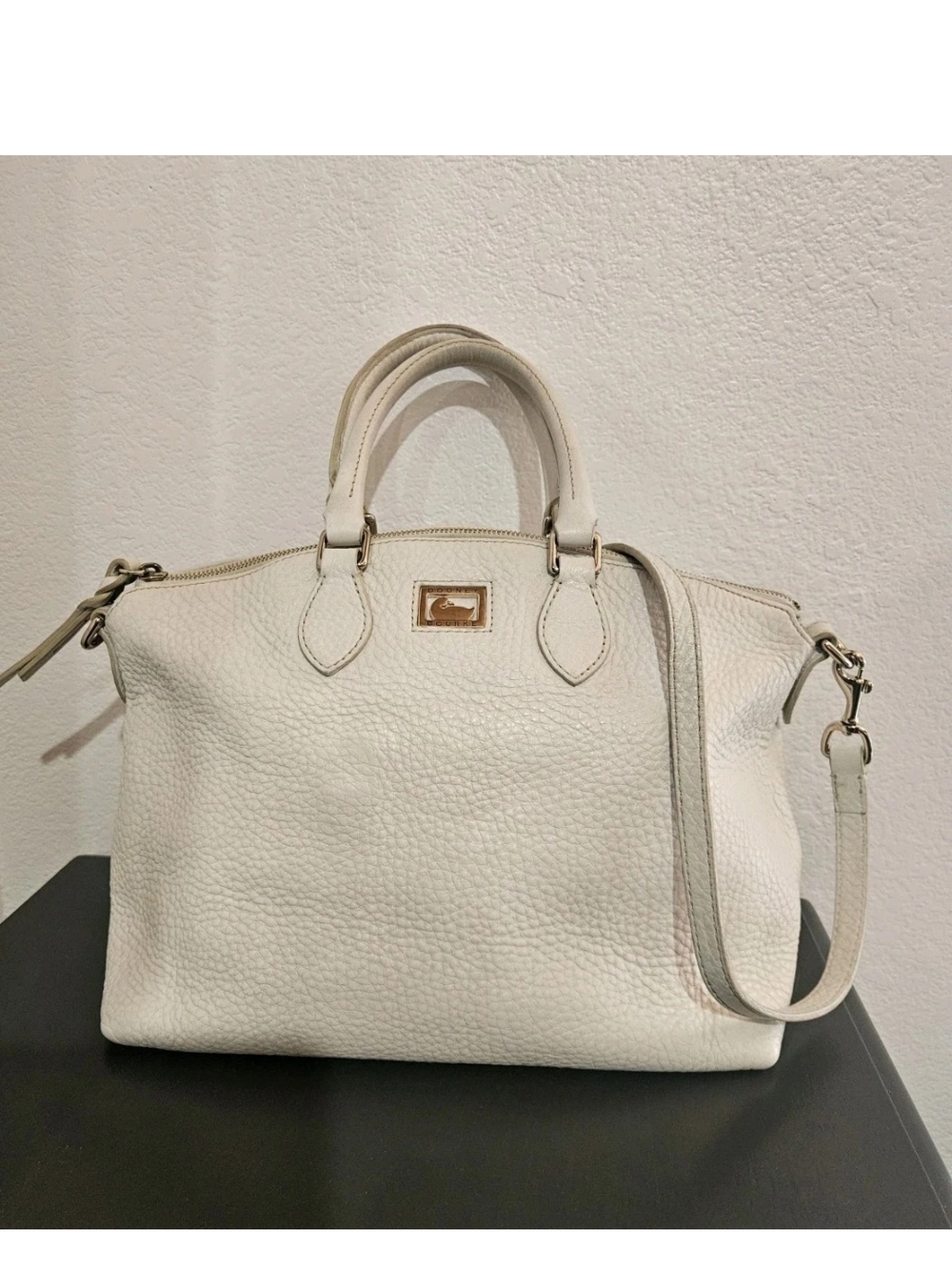 Dooney And Bourke White Leather Satchel Handbag - Classic Women's Carryall